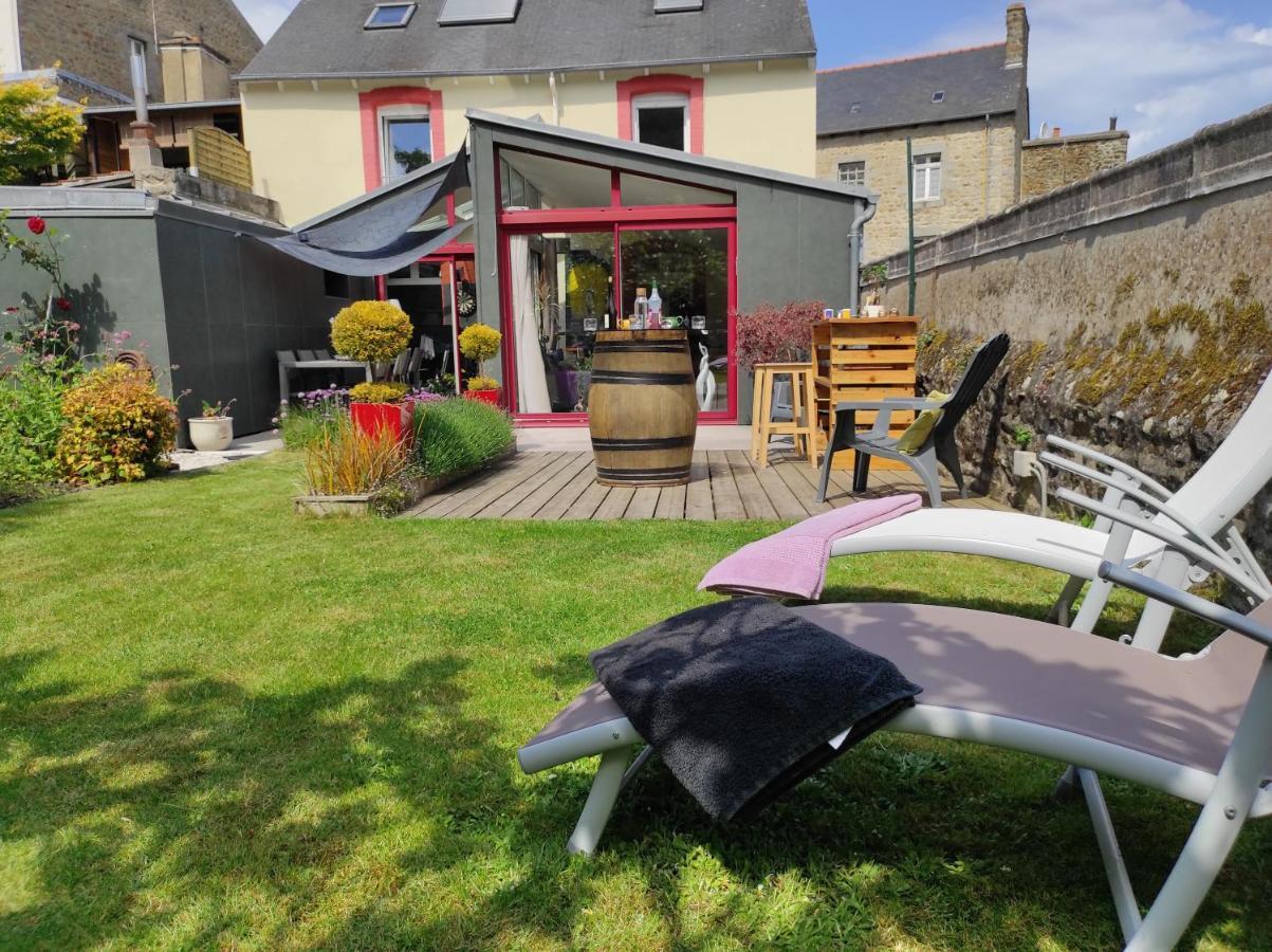 Aux Trois Palmiers Bed and Breakfast Saint-Brieuc Eksteriør billede
